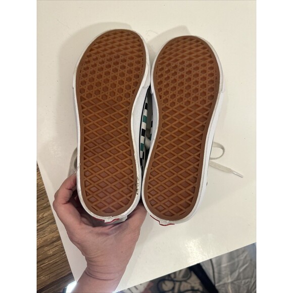 Vans Off the Wall US youth 7.0 Black/White/Green Checker Skate Canvas Sneaker - Picture 6 of 9
